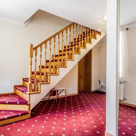 Star Rent Hotel Kiszyniów Zewnętrze zdjęcie