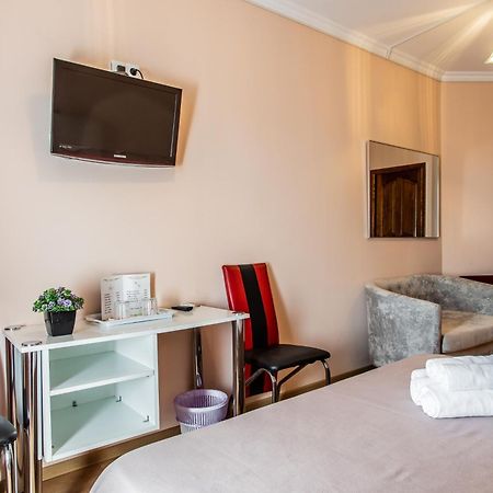 Star Rent Hotel Kiszyniów Zewnętrze zdjęcie