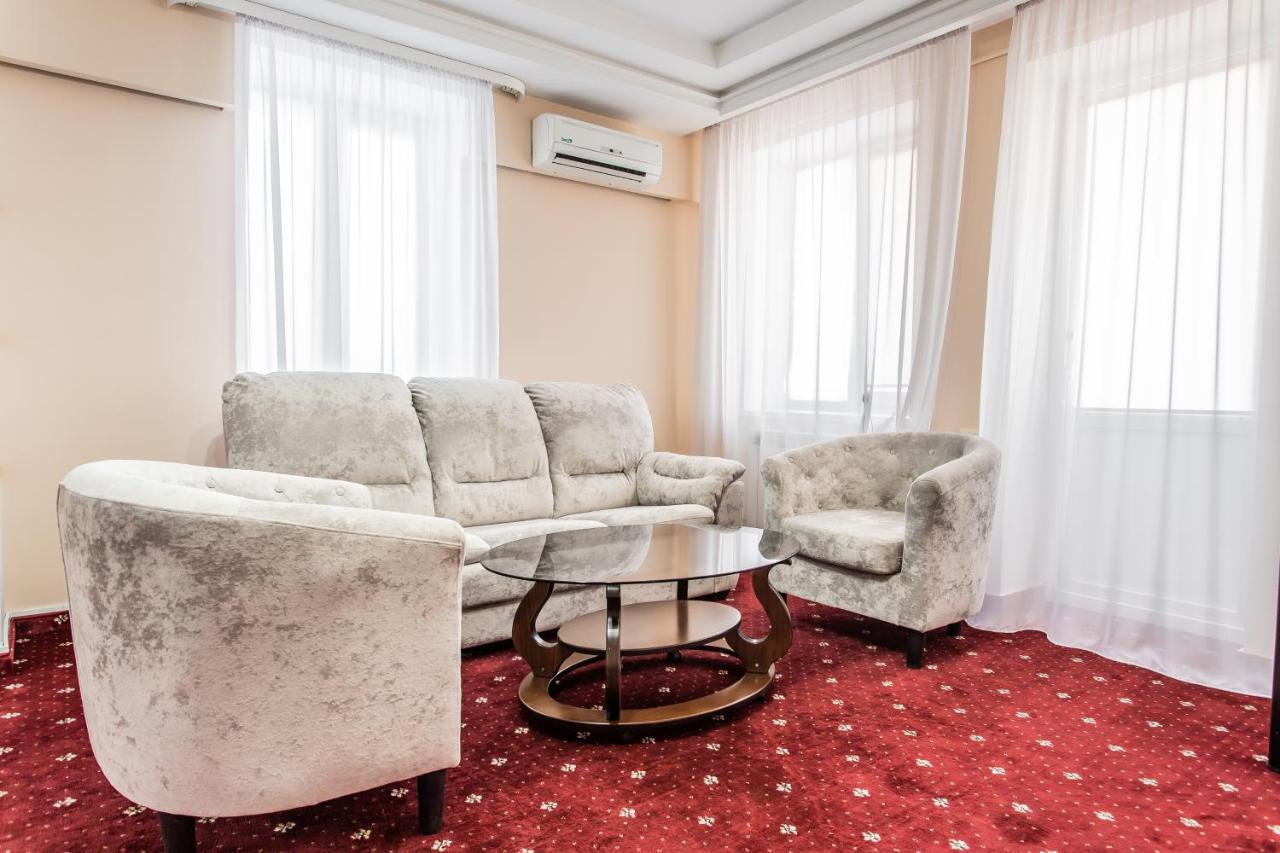 Star Rent Hotel Kiszyniów Zewnętrze zdjęcie
