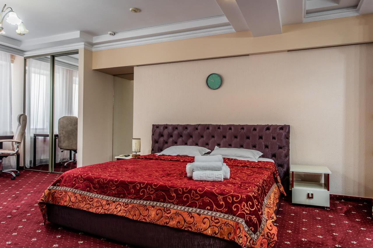 Star Rent Hotel Kiszyniów Zewnętrze zdjęcie