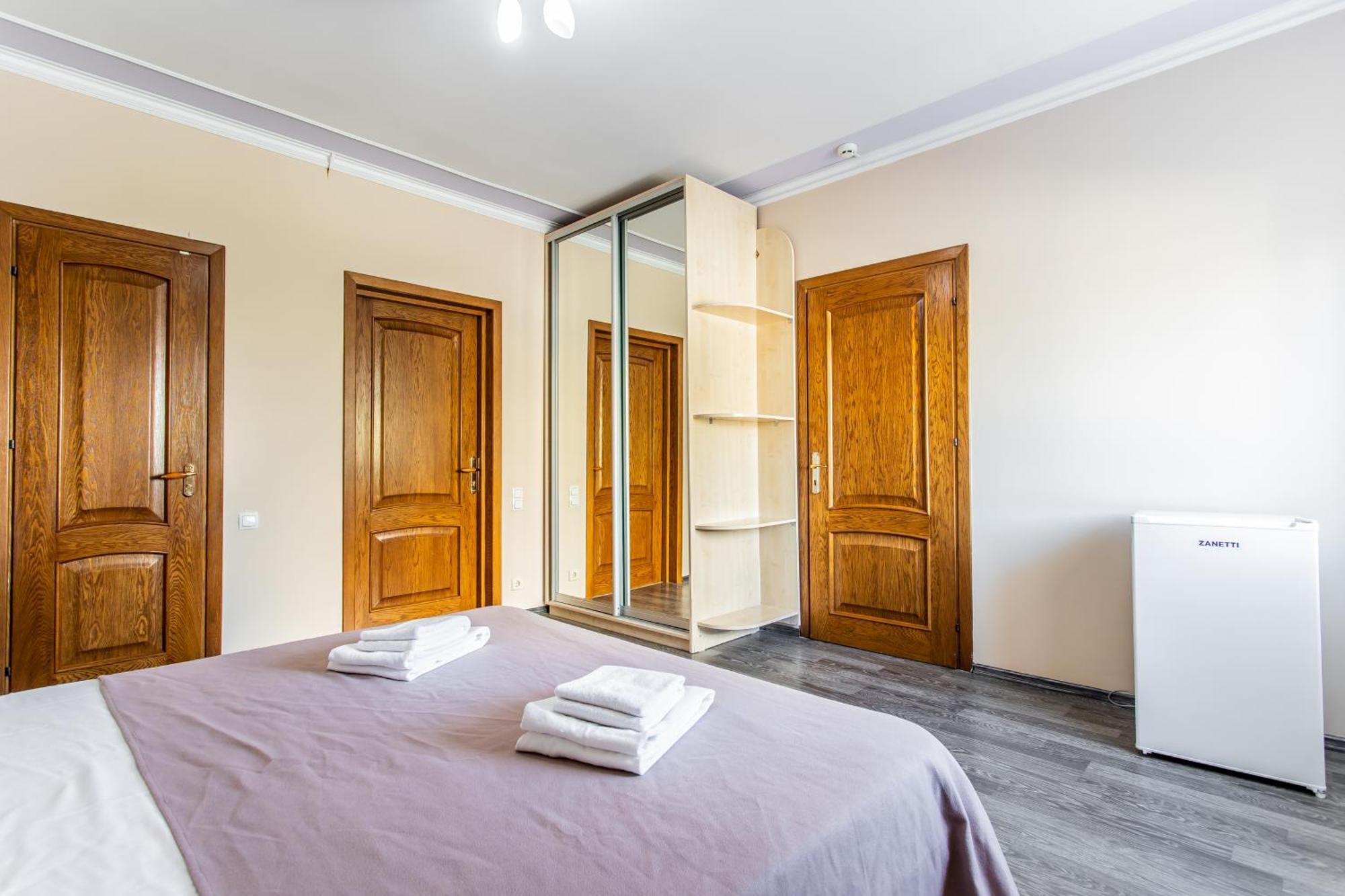 Star Rent Hotel Kiszyniów Zewnętrze zdjęcie