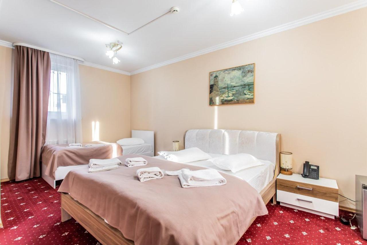 Star Rent Hotel Kiszyniów Zewnętrze zdjęcie