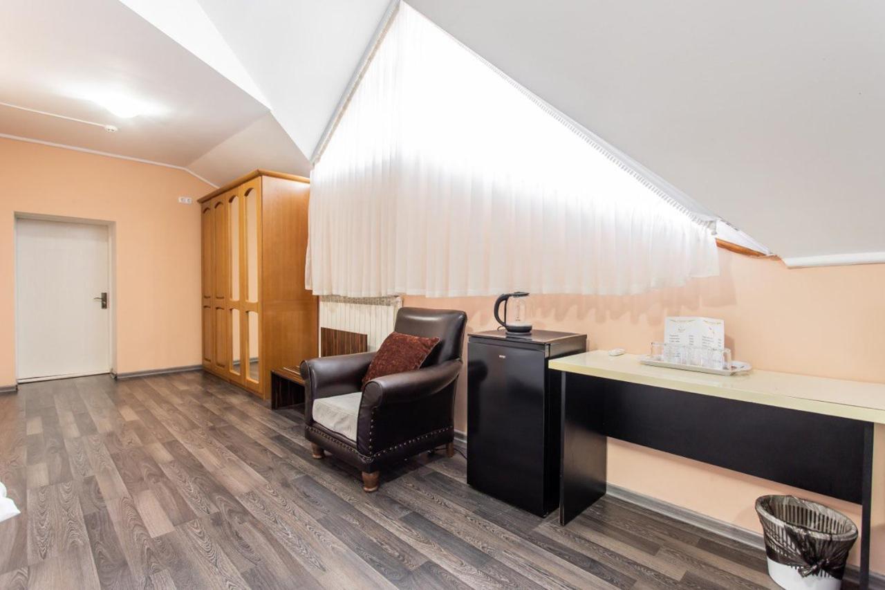 Star Rent Hotel Kiszyniów Zewnętrze zdjęcie