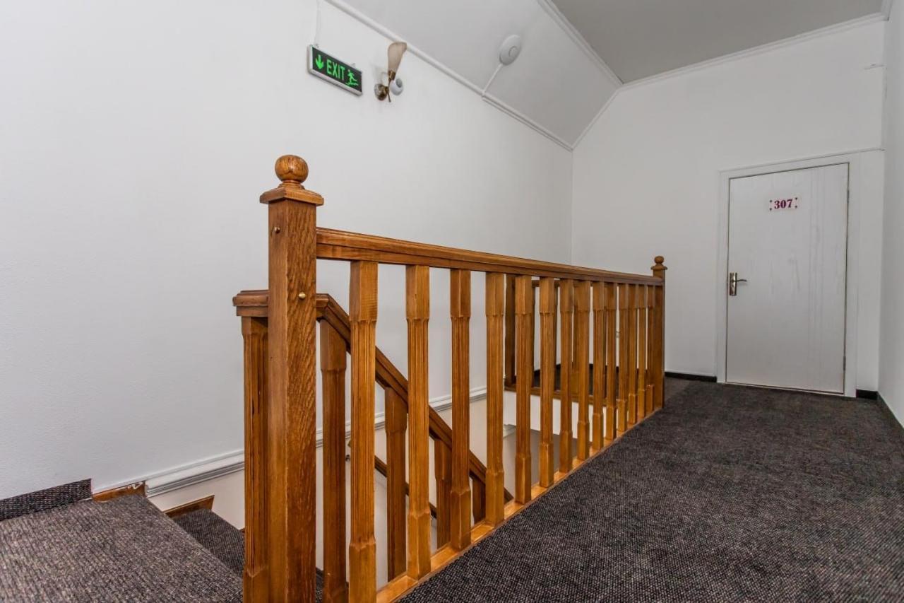 Star Rent Hotel Kiszyniów Zewnętrze zdjęcie