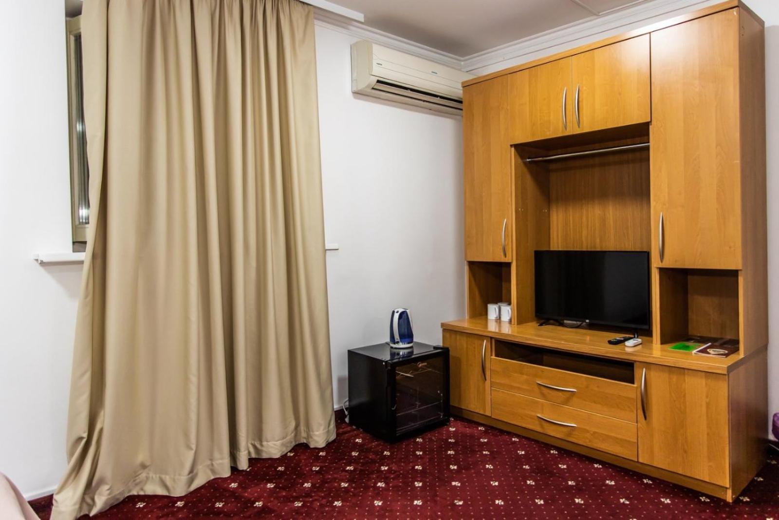 Star Rent Hotel Kiszyniów Zewnętrze zdjęcie